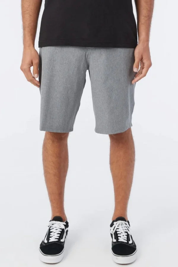 O'Neill: Reverse Heather 21" Hybrid Shorts
