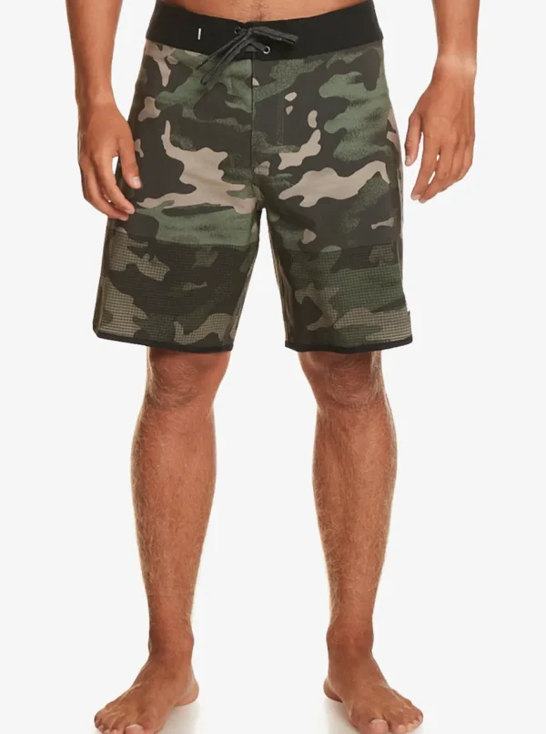 Quiksilver: Highlite Scallop19" Boardshorts