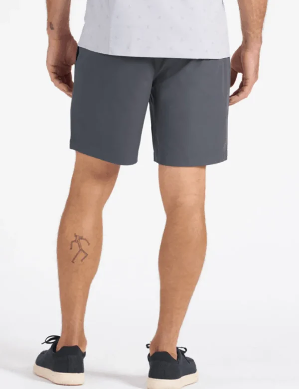 Vuori: Aim Hybrid Short
