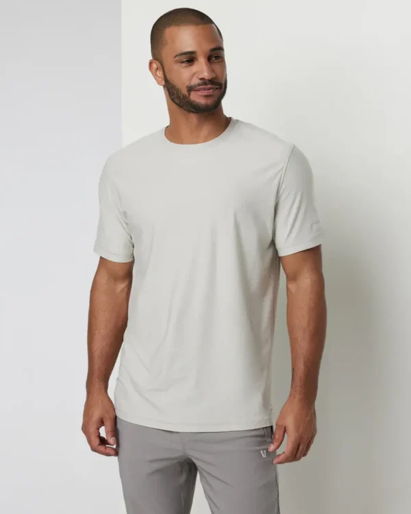 Vuori: Strato Tech Tee