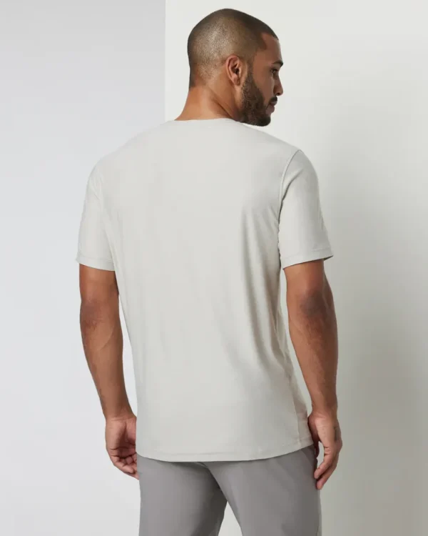 Vuori: Strato Tech Tee
