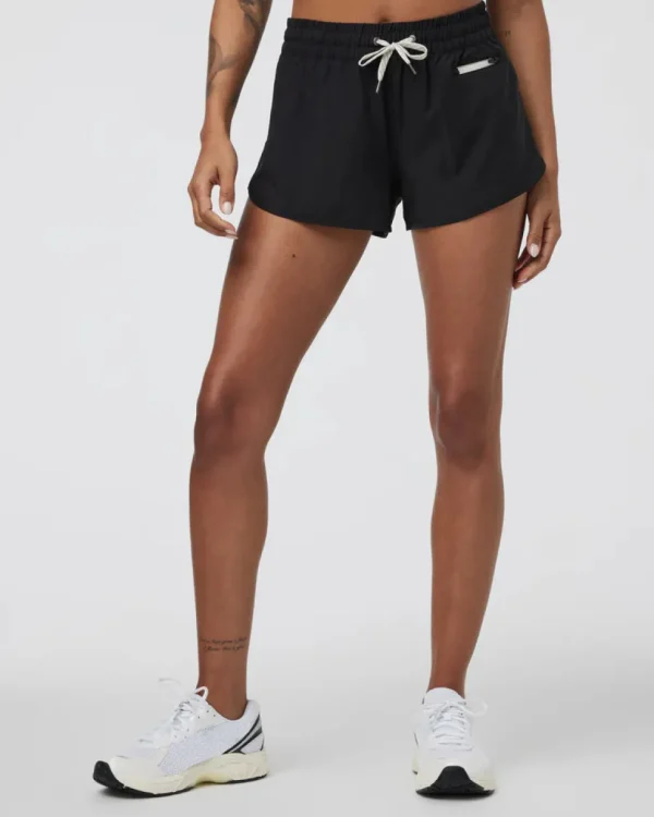 Vuori: Women's Clementine 4" Short 2.0