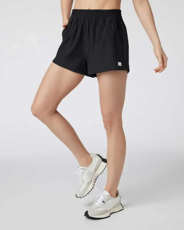 Vuori: Women's Dash Short 2.0