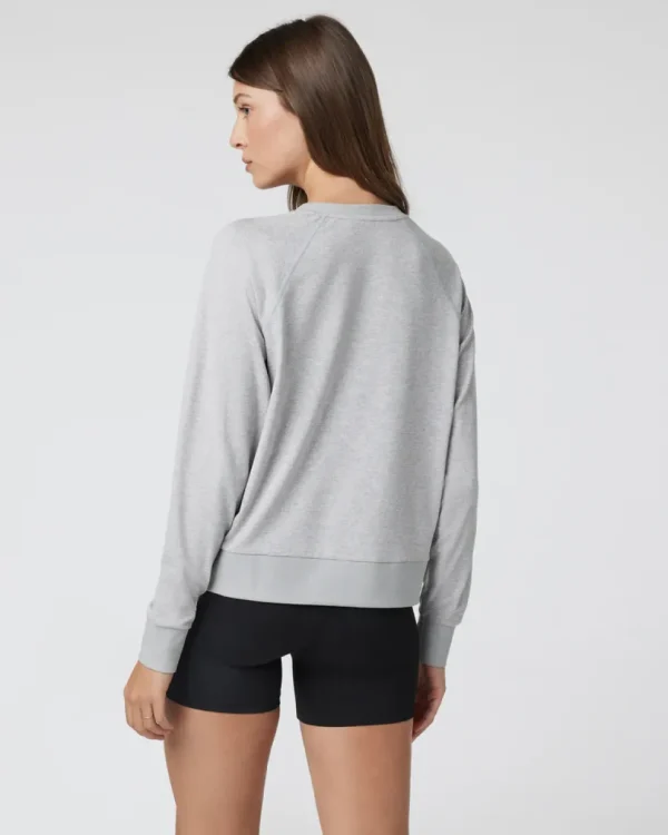 Vuori: Women's Long Sleeve Halo Crew Pullover
