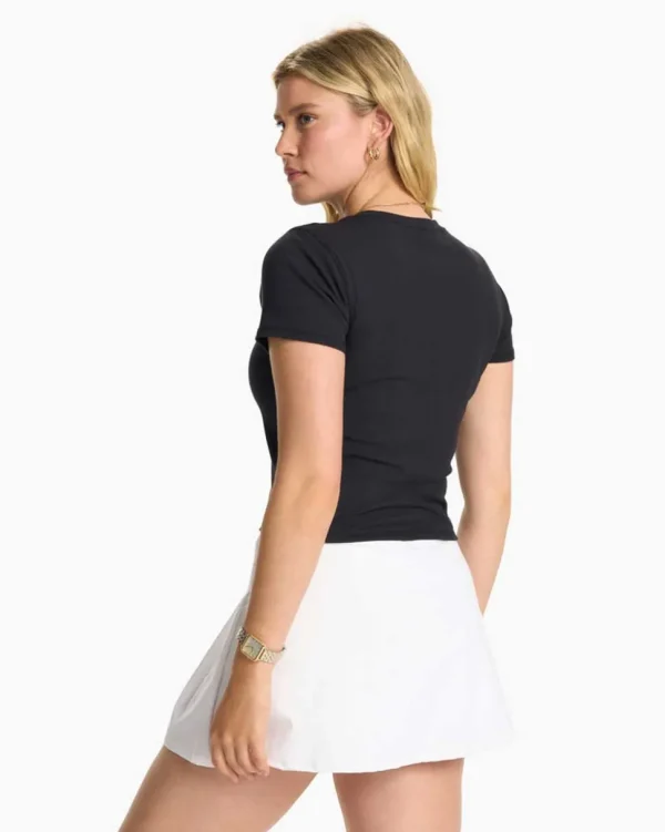 Vuori: Women's Pose Fitted Tee