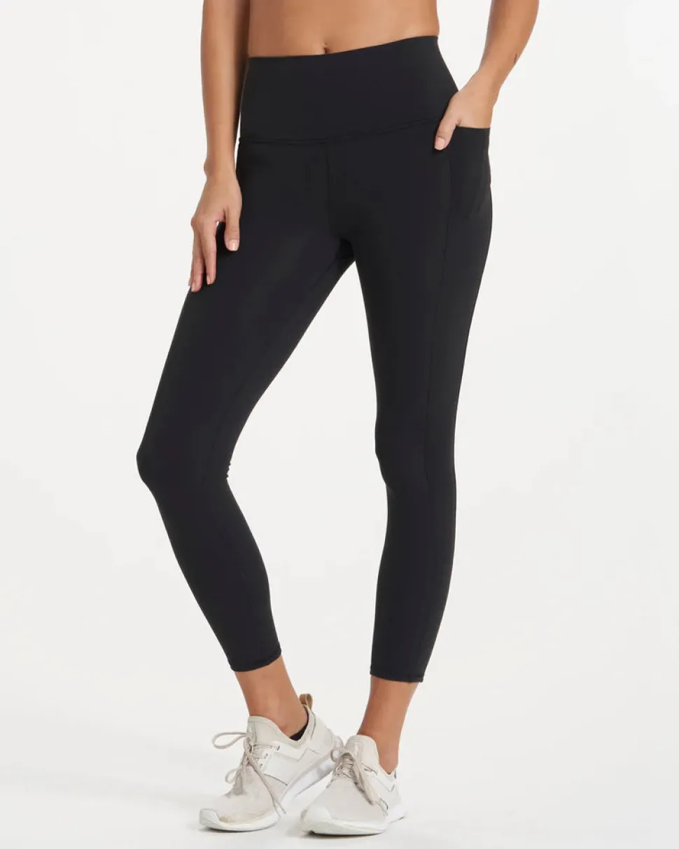 vuori_womens_studio_pocke_0-3.webp Vuori: Women's Studio Pocket Legging