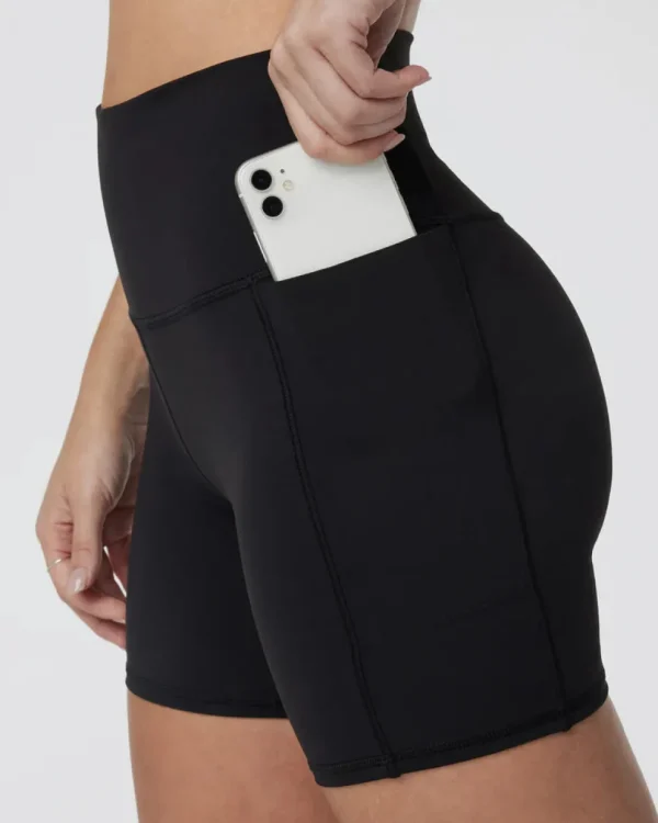 Vuori: Women's Studio Pocket Short